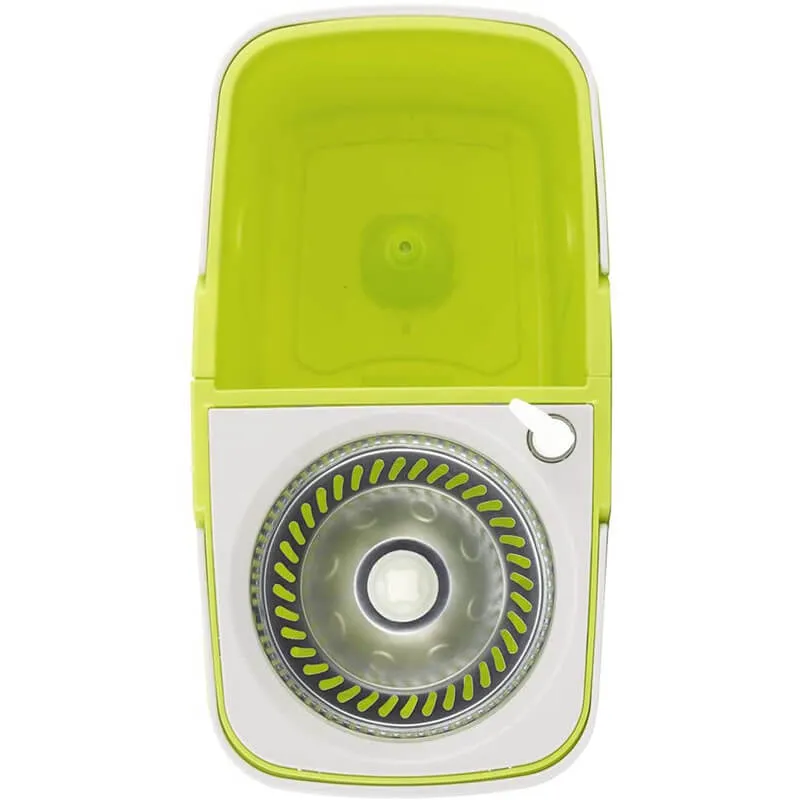 Крупный план системы отжима и слива набора для мытья полов Clean Pro 360