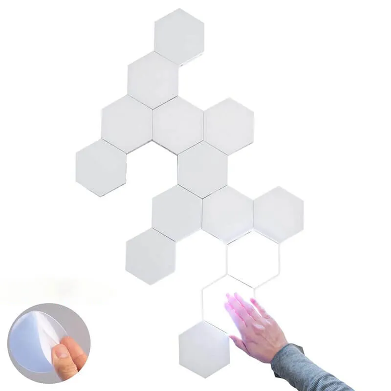 Рука включает модульный светильник Modulight