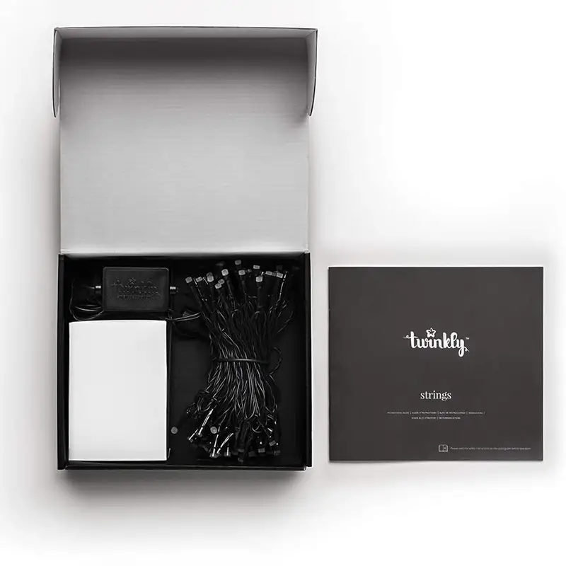 Упаковка и инструкция гирлянды Twinkly