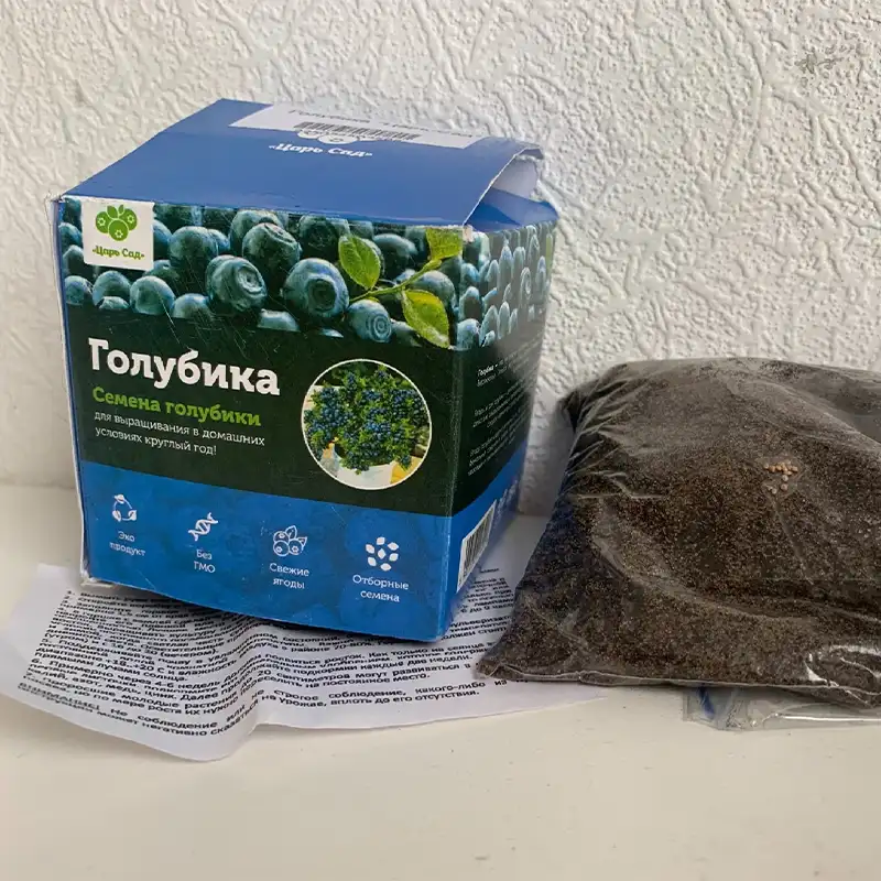 Упаковка и пакет с грунтом и семенами домашней голубики