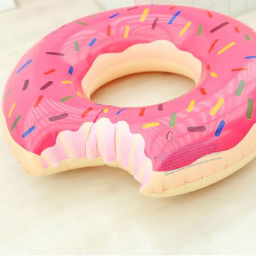 Надкусанный пончик для купания