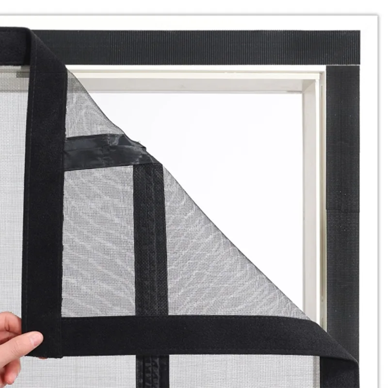 Велкро-липучка на которых держится москитная сетка