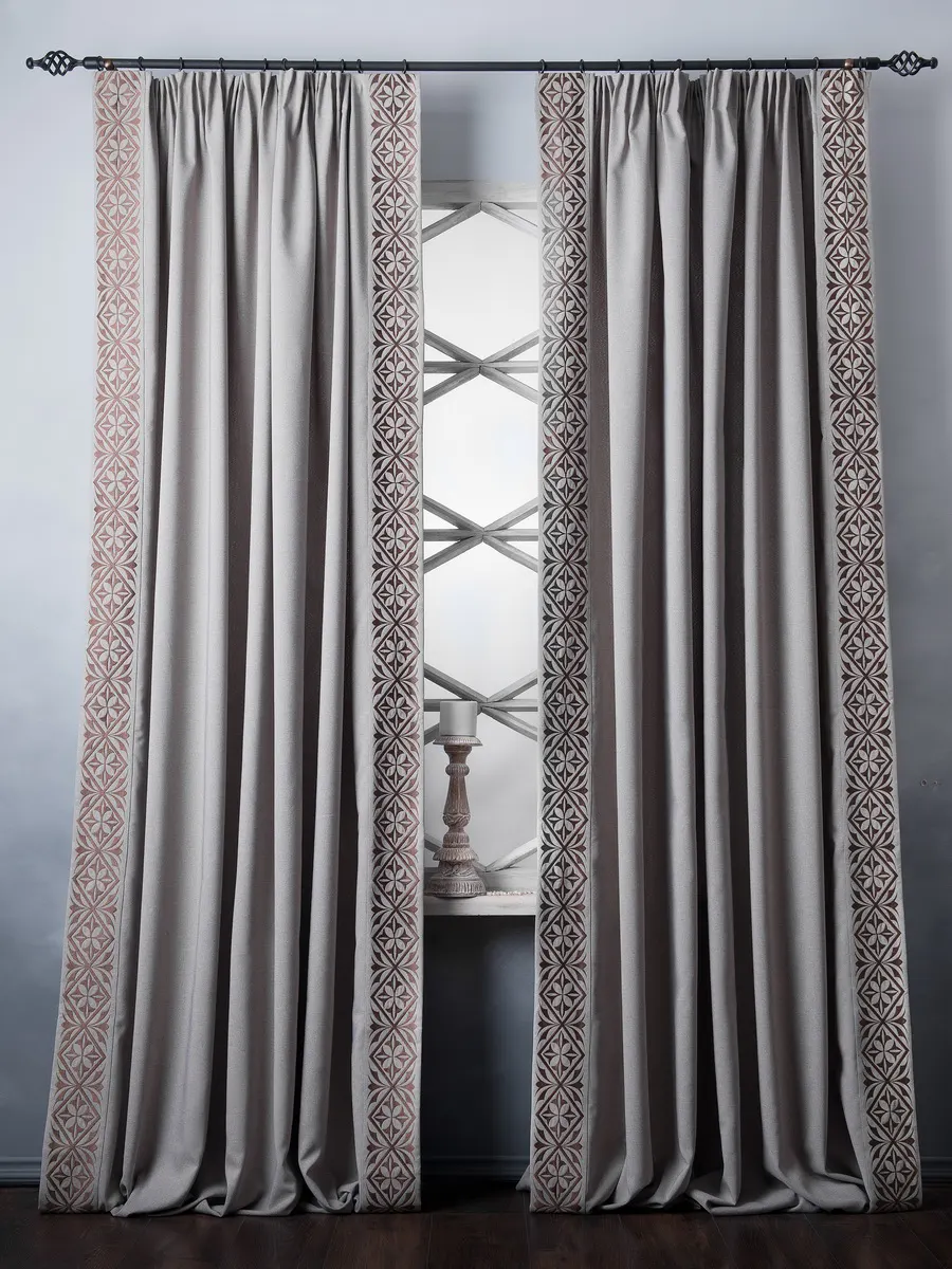 Бежево-серые шторы Дюпон