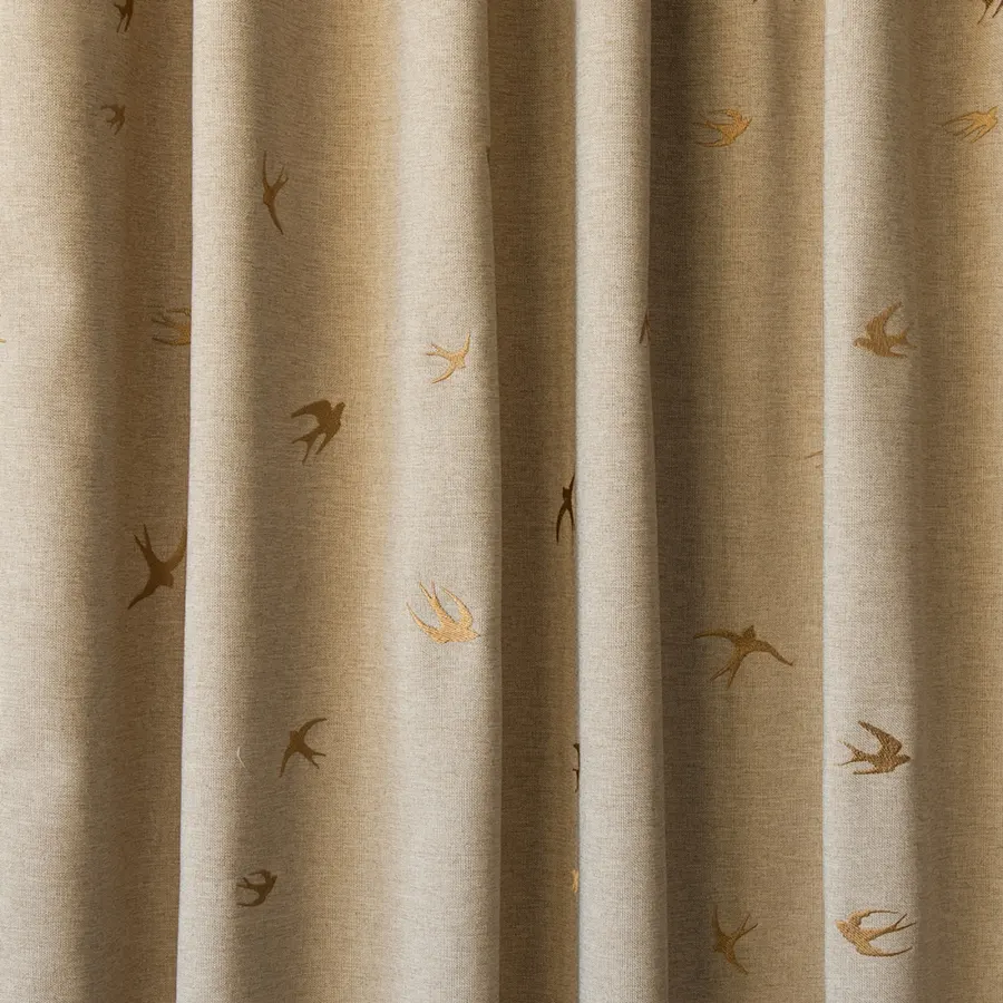 Шторы с ласточками